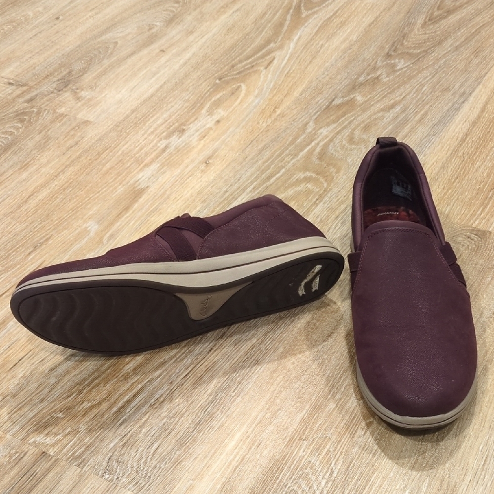 💜Clarks Cloudsteppers Women's Slip-On Plum & Gray Shoes size 8💜 NICE!!!💜 - Picture 1 of 10